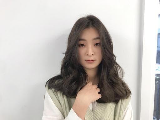 女生中長髮