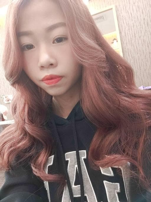 長瀏海、漂色、女生長髮