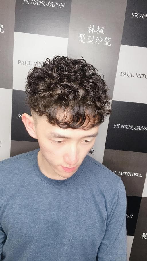短瀏海、男生燙髮、男生短髮