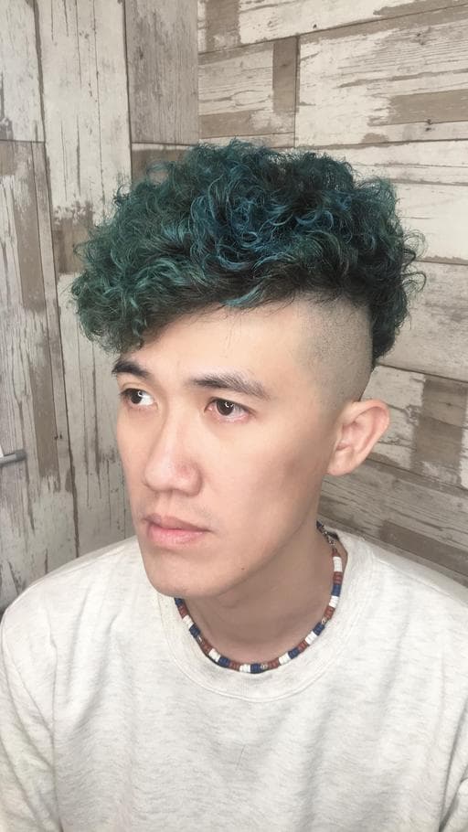 男生短髮、短瀏海、中性髮