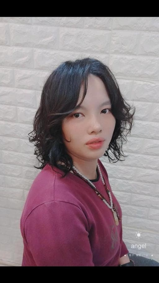 女生短髮