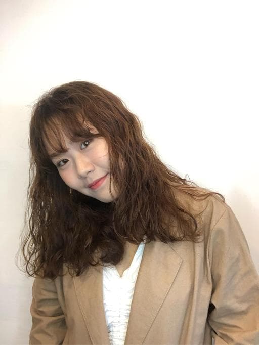 女生長髮、女生染髮、女生染燙