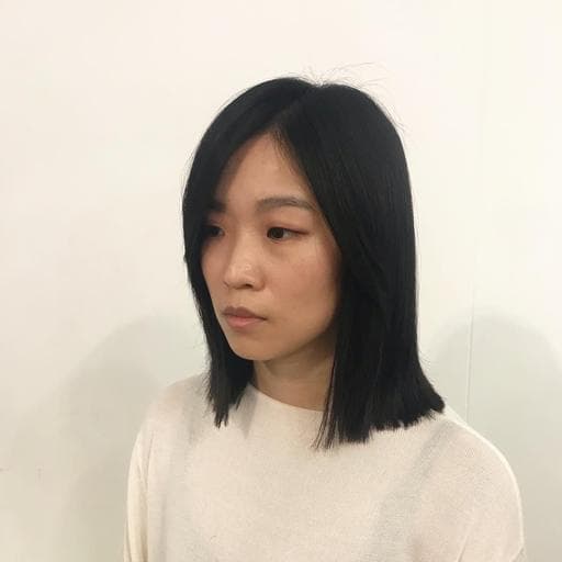 女生中長髮、長瀏海、粗硬髮