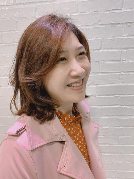 女生中長髮、女生染燙、質感溫塑