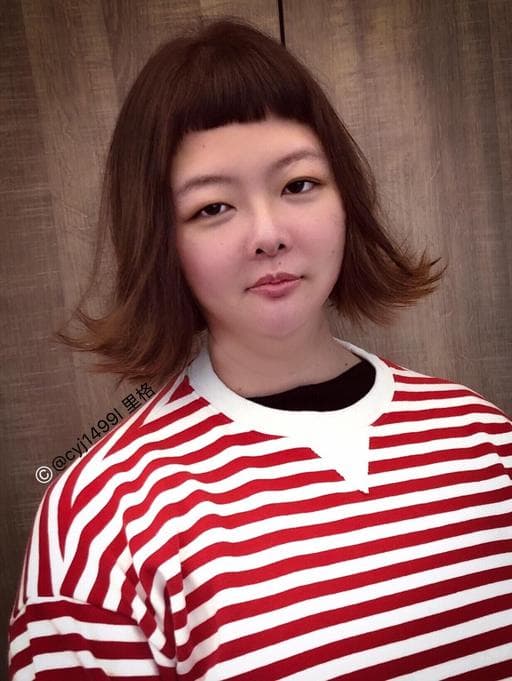 女生中長髮、細軟髮、楓糖斑比色