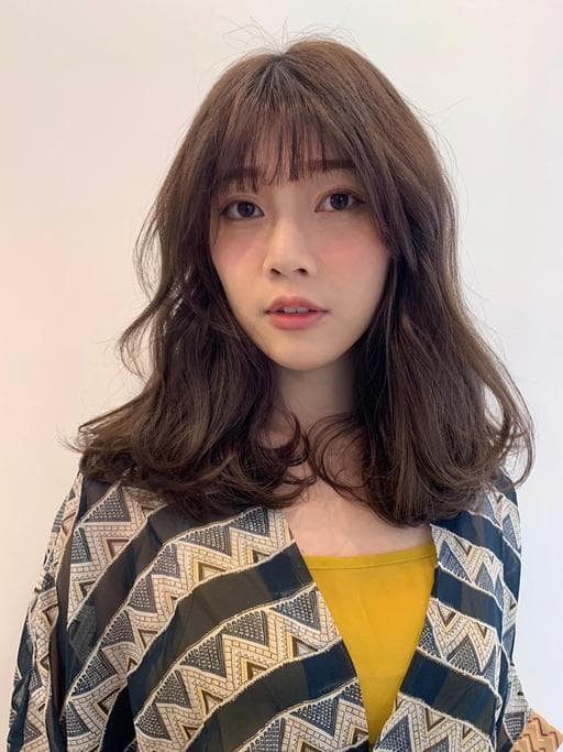 鬆軟雲朵燙、及肩中長卷髮、女生燙髮