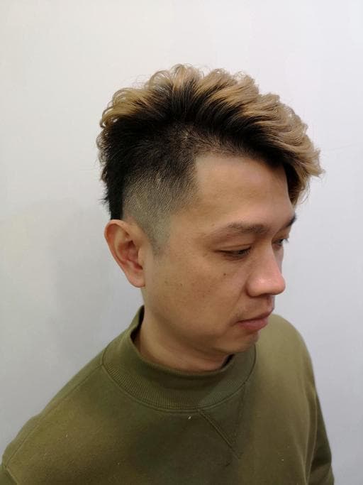 油頭、男生短髮、漂色