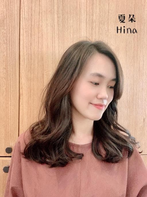 女生中長髮、溫塑燙、粗硬髮