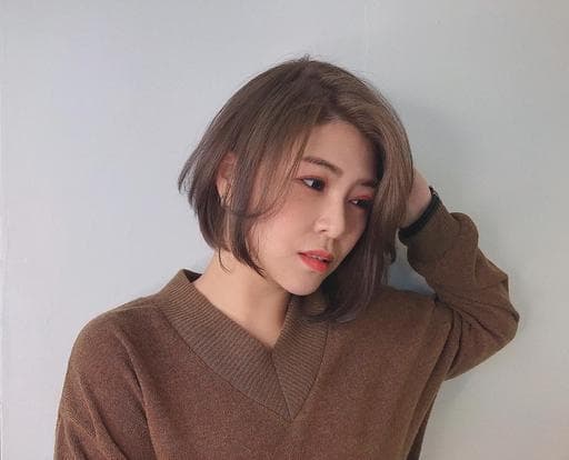 女生短髮、長瀏海、漂色