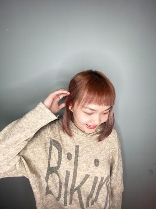 女生短髮、棕色系、漂色