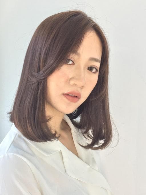 女生中長髮、女生染髮、布朗尼髮色