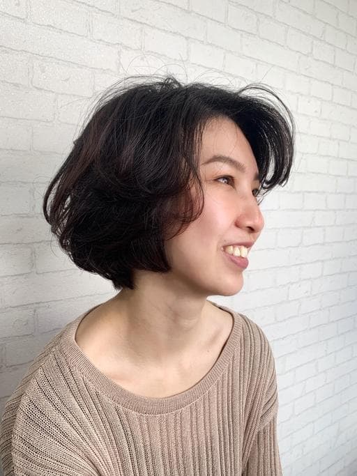 女生短髮、短瀏海、粗硬髮