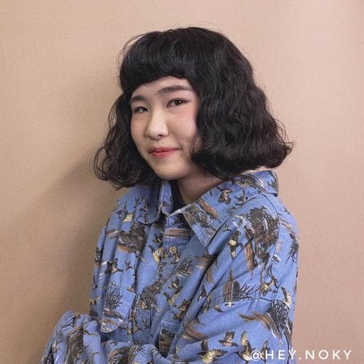 女生短髮、短瀏海、圓臉