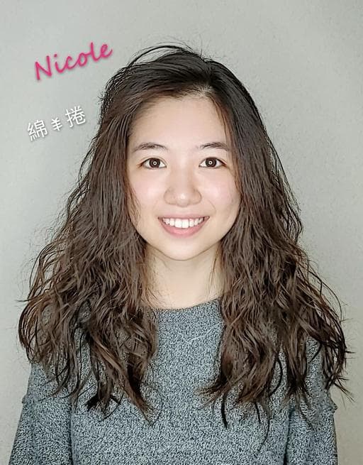 長瀏海、女生長髮、手撥卷