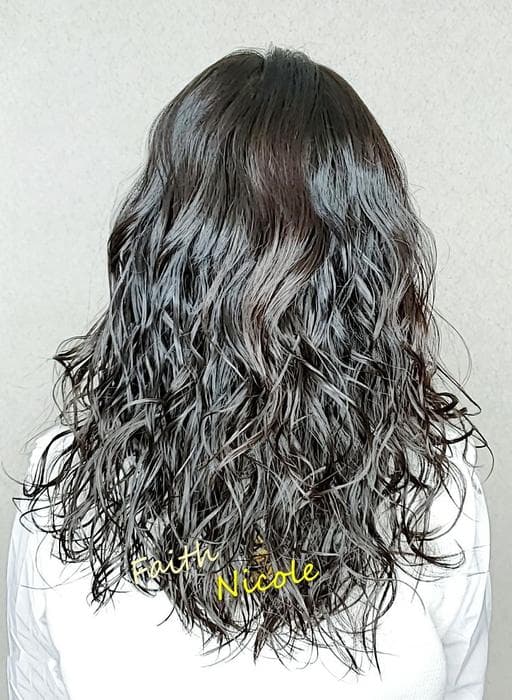 燙卷、女生長髮、短瀏海