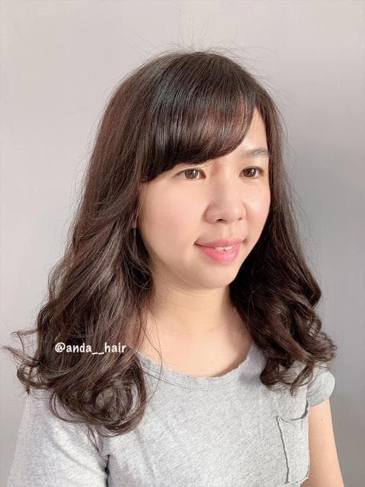 女生染燙、女生染髮、女生長髮