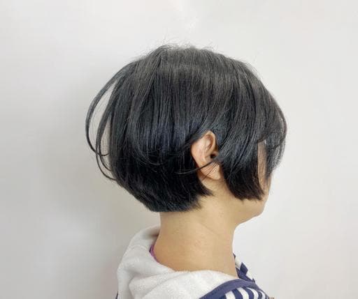 女生短髮、長瀏海、俐落短髮