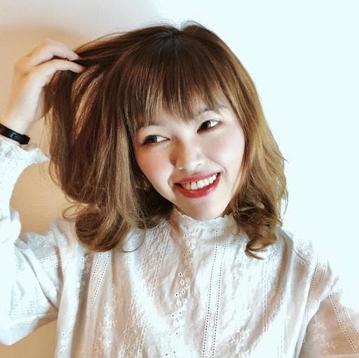 女生中長髮、桃園剪髮、楓糖斑比色