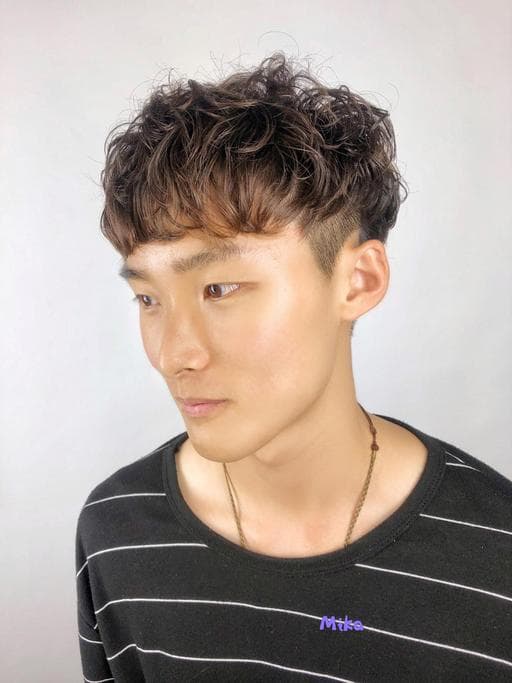 男生短髮、男生Undercut、男生卷髮