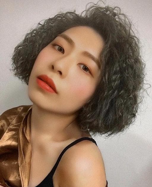 女生短髮、女生染髮、酪梨綠色