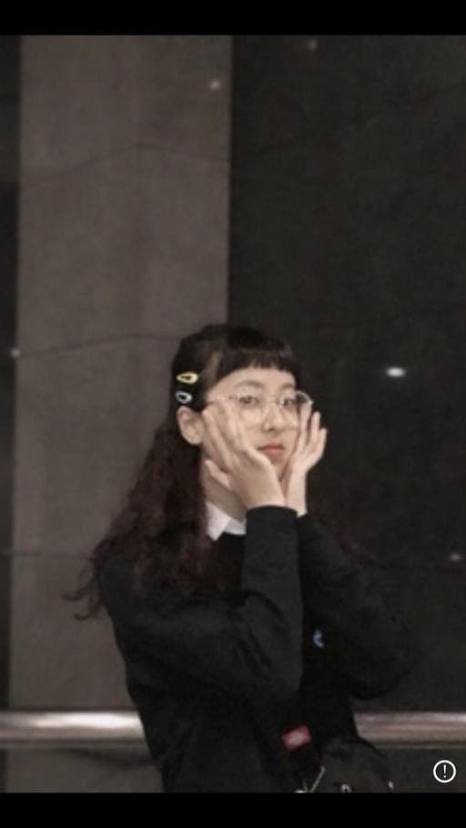女生長髮