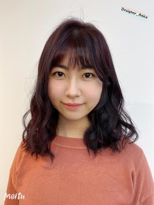 女生中長髮、浪漫大卷、冷色調