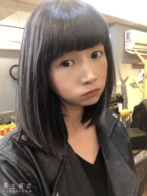 漂色、女生中長髮、短瀏海