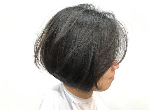 女生短髮、長瀏海、電棒造型