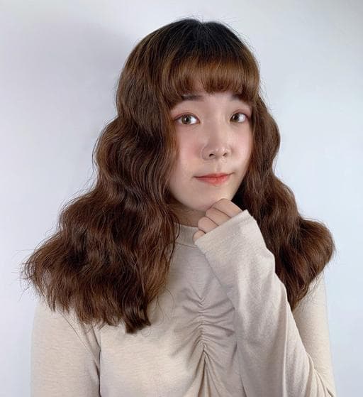 棕色系、女生長髮、短瀏海