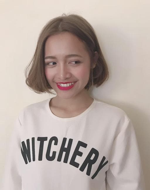 女生短髮