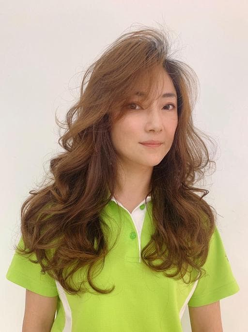 女生長髮