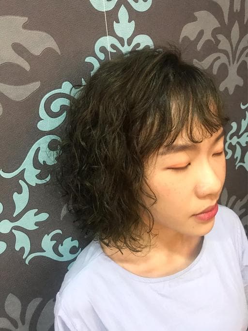 女生短髮、短瀏海、冷燙