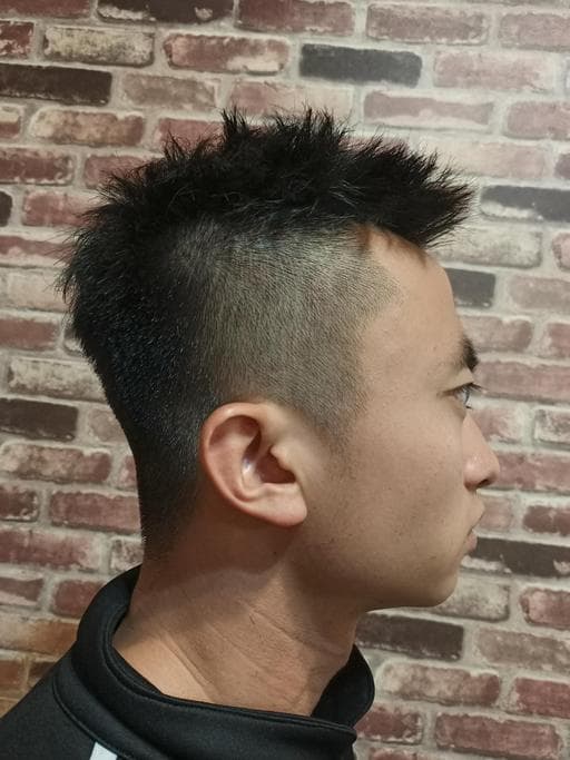 男生短髮、台中剪髮、黑色