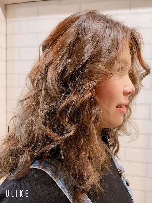 女生中長髮、女生染燙、短瀏海
