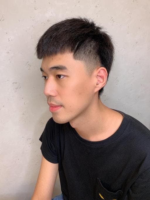男生短髮、短瀏海、台中髮型師