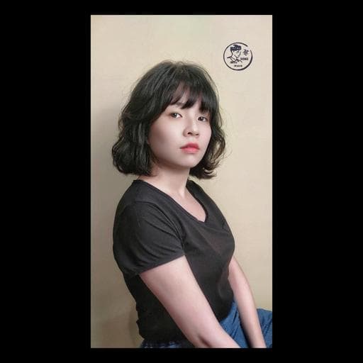 女生中長髮、短瀏海、溫塑燙