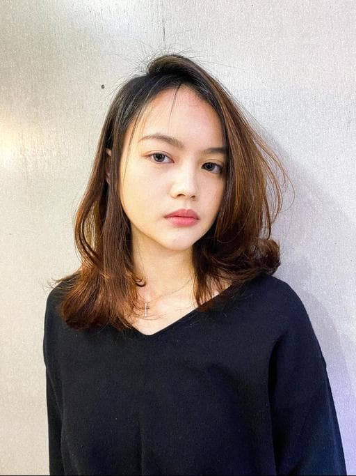 燙直、女生中長髮、長瀏海