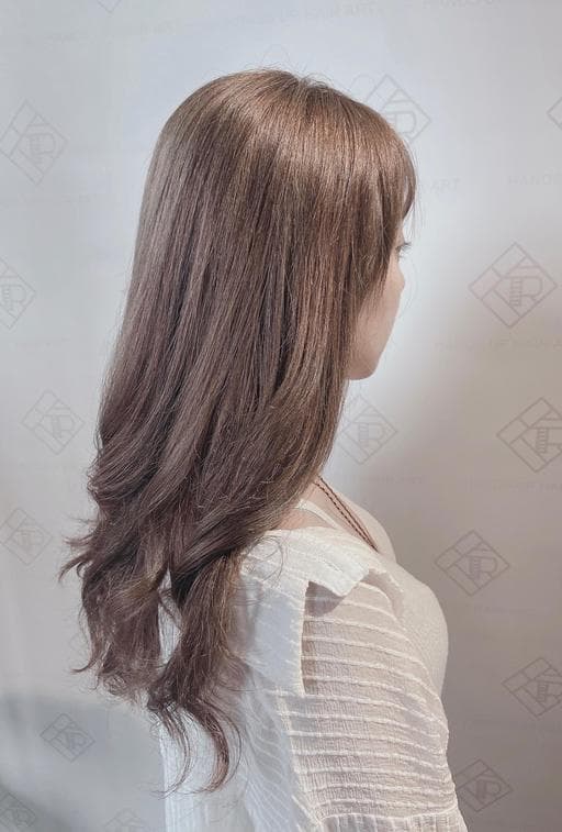 女生染燙、棕色系、奶茶色調