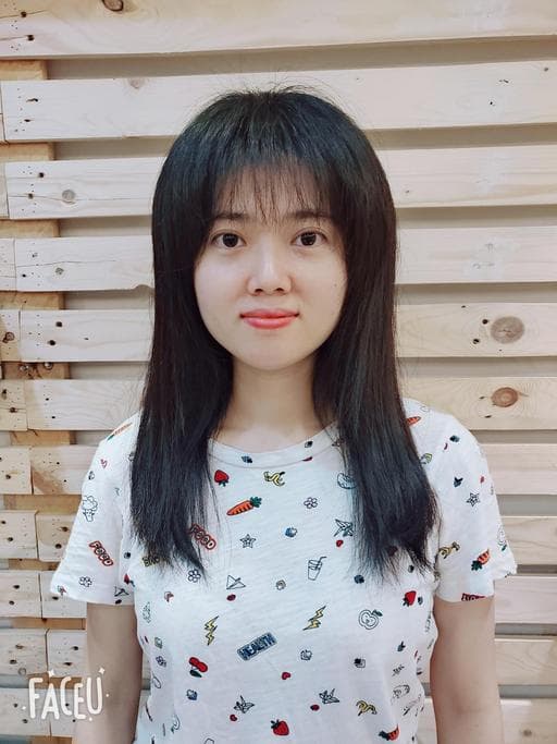 女生長髮、短瀏海、粗硬髮
