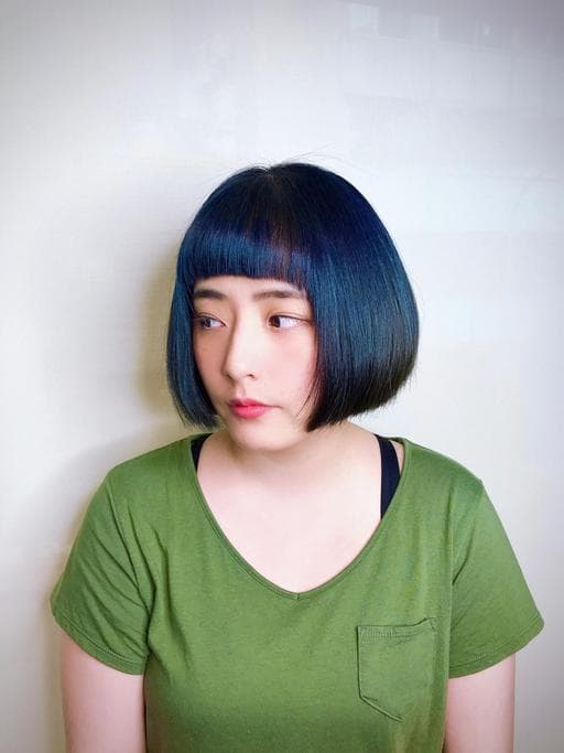 女生短髮、燙直、女生染燙