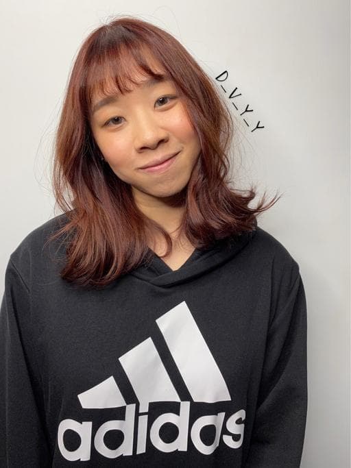女生染髮、不用漂髮、珠寶盒光透髮色