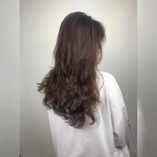 女生長髮、短瀏海、女生燙髮