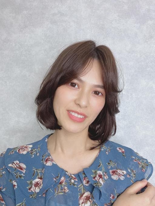 女生短髮、髮妝燙、女生短卷髮-(耳下肩上)