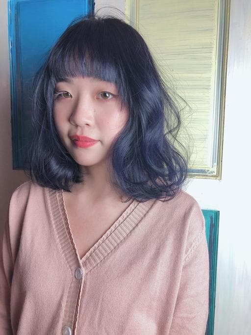 女生中長髮、特殊色、設計染