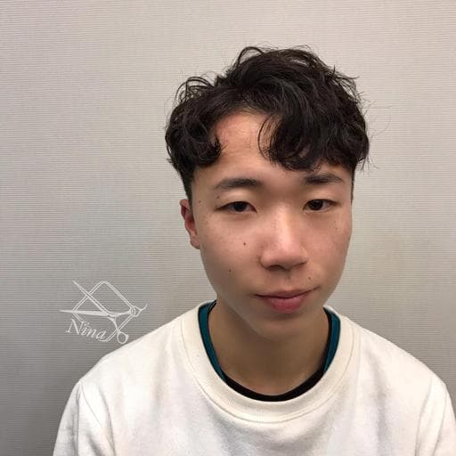 男生短髮、冷燙、鵝蛋臉