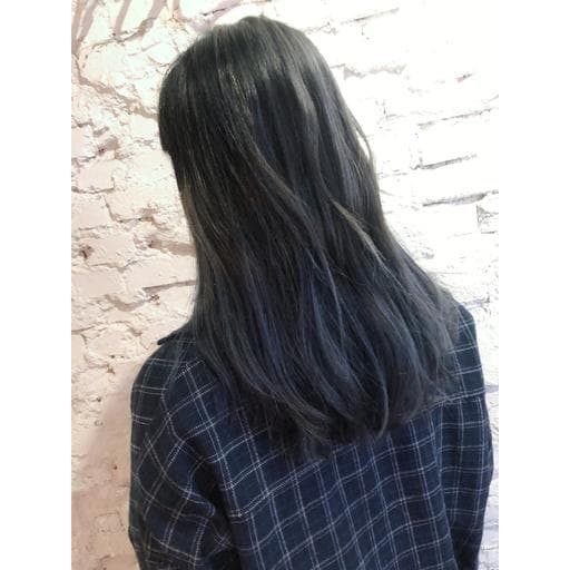 女生長髮