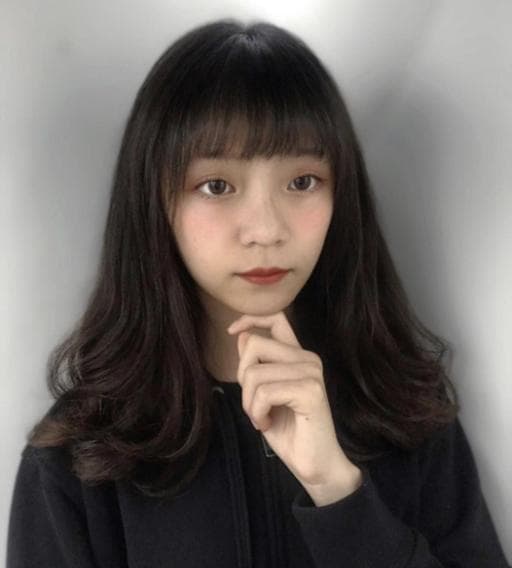 女生長髮、女生染髮、布朗尼髮色