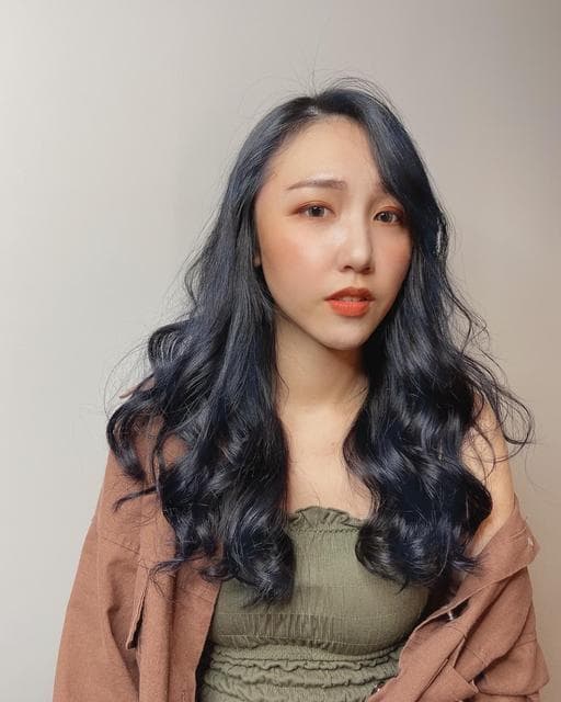 女生長髮