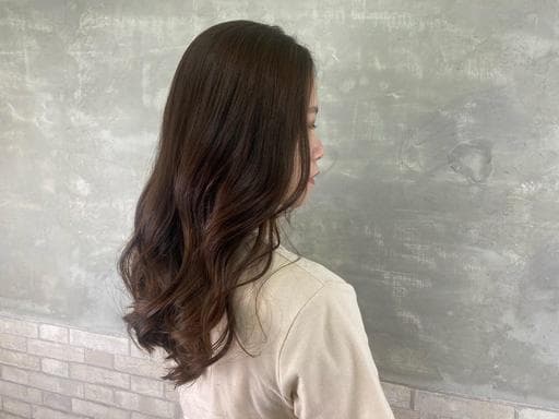 長瀏海、細軟髮、鵝蛋臉