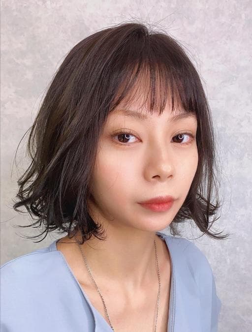 女生短髮、短瀏海、溫塑燙